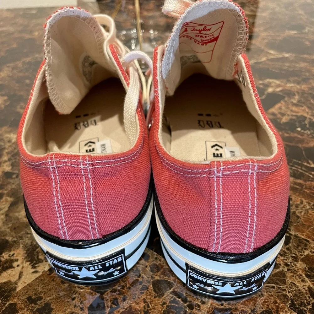 Converse Chuck Taylor’s Unisex Women’s Size 7 - Picture 5 of 8